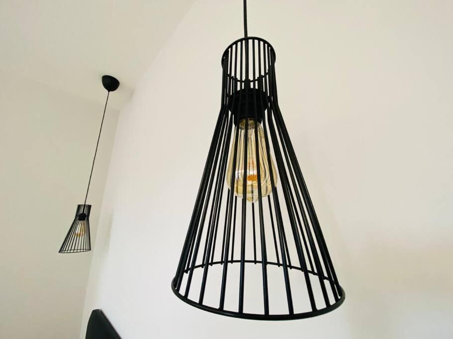 Cit,Ma C'E Tut!Tiny,But All You Need Is In! Turin Extérieur photo