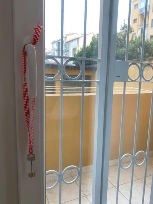 Cit,Ma C'E Tut!Tiny,But All You Need Is In! Turin Extérieur photo
