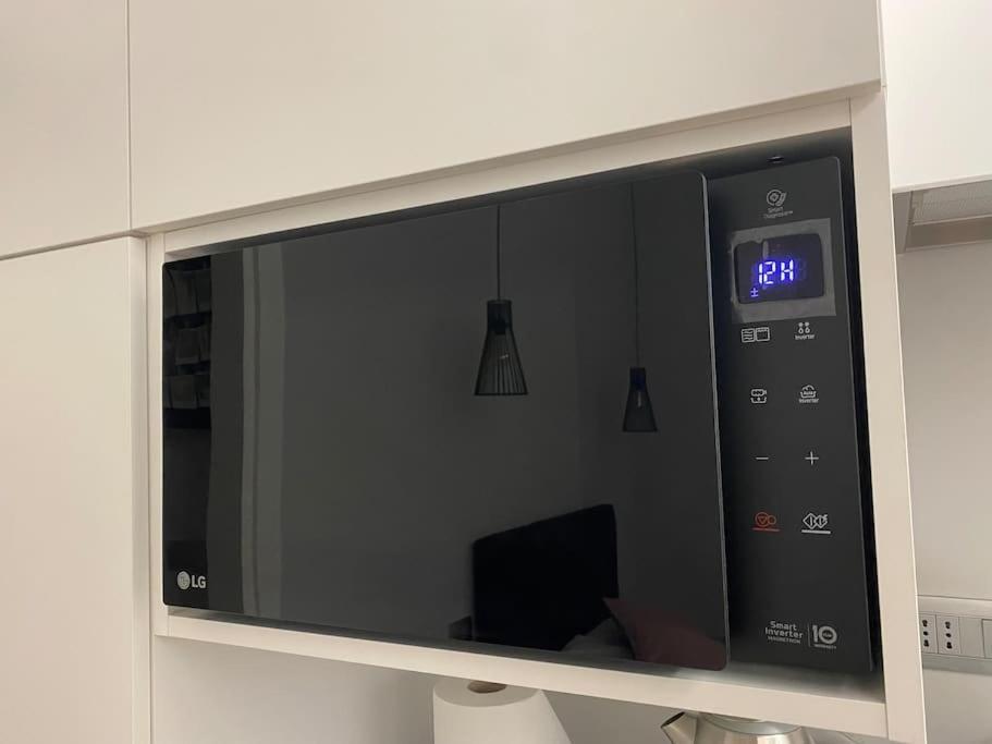 Cit,Ma C'E Tut!Tiny,But All You Need Is In! Turin Extérieur photo