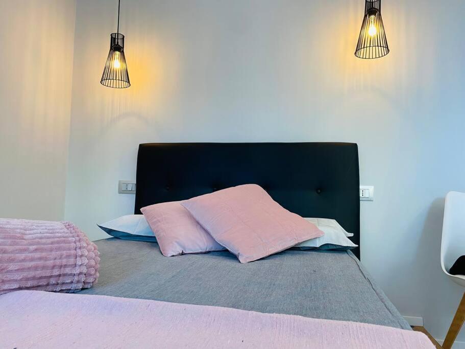 Cit,Ma C'E Tut!Tiny,But All You Need Is In! Turin Extérieur photo